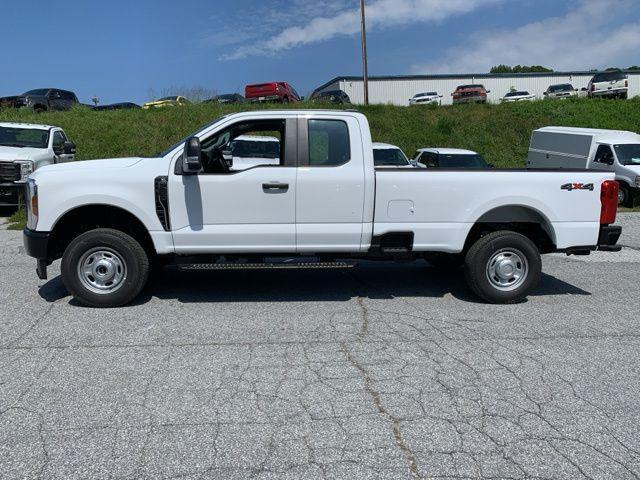 new 2024 Ford F-350 car, priced at $51,555