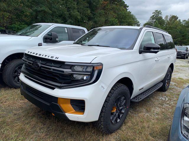 new 2025 Ford Expedition car, priced at $85,435