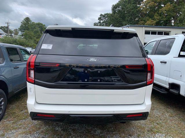 new 2025 Ford Expedition car, priced at $85,435