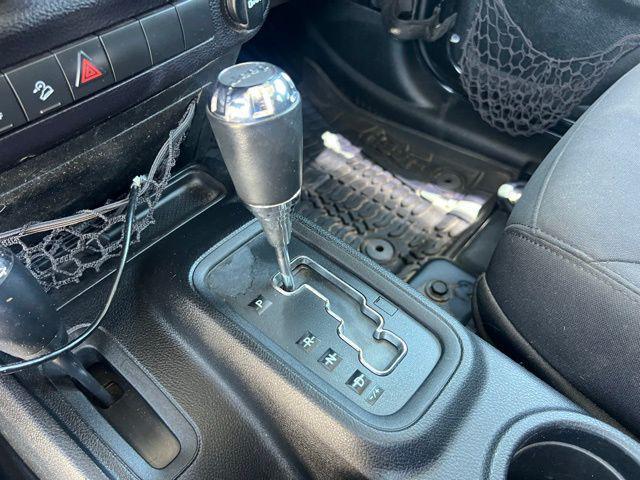 used 2015 Jeep Wrangler Unlimited car, priced at $15,997