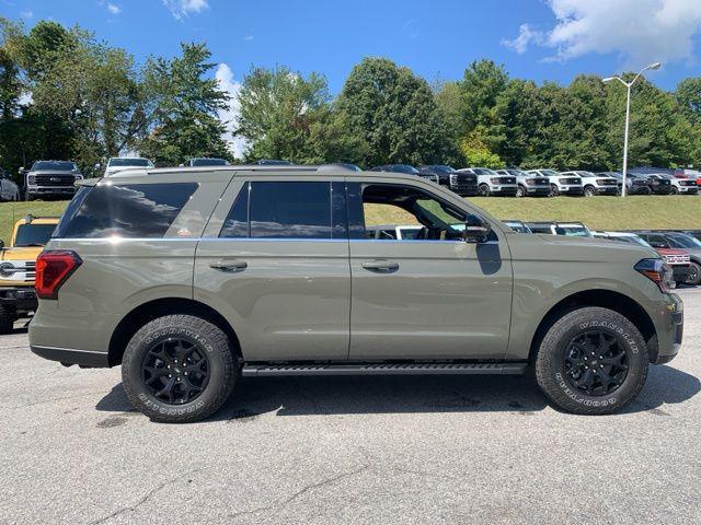 new 2024 Ford Expedition car, priced at $71,270