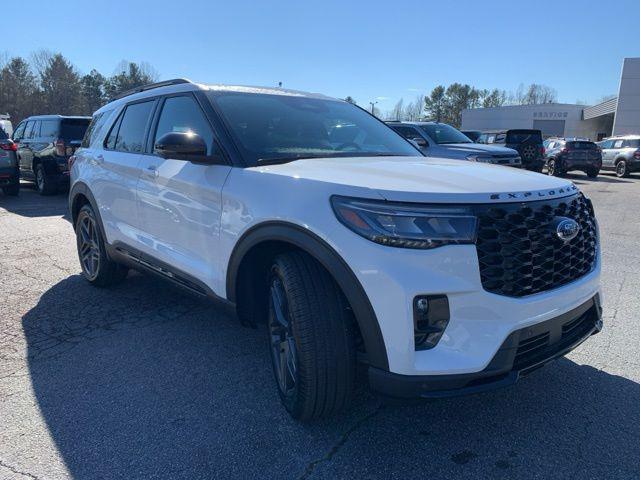 new 2025 Ford Explorer car, priced at $60,685