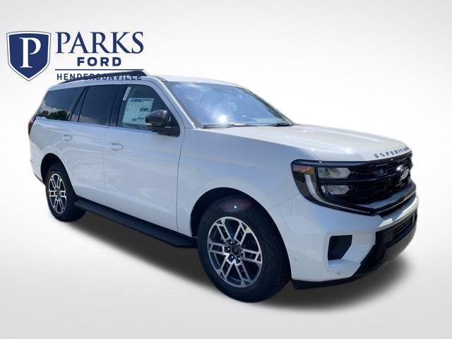 new 2025 Ford Expedition car, priced at $73,420