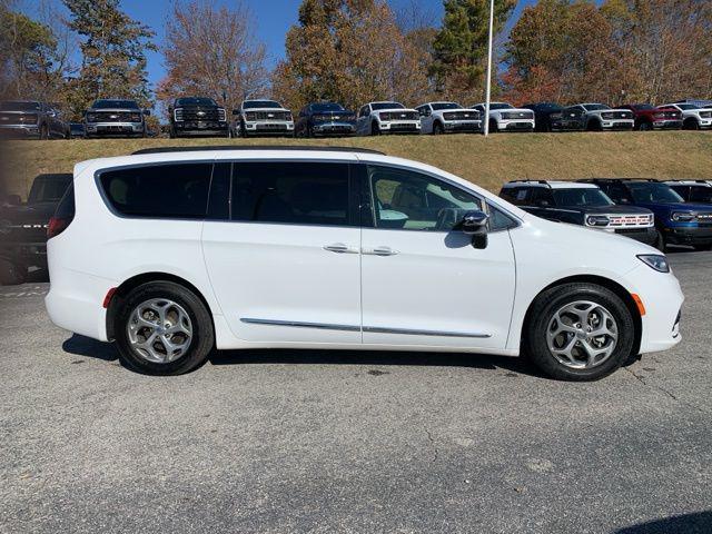 used 2023 Chrysler Pacifica car, priced at $32,899