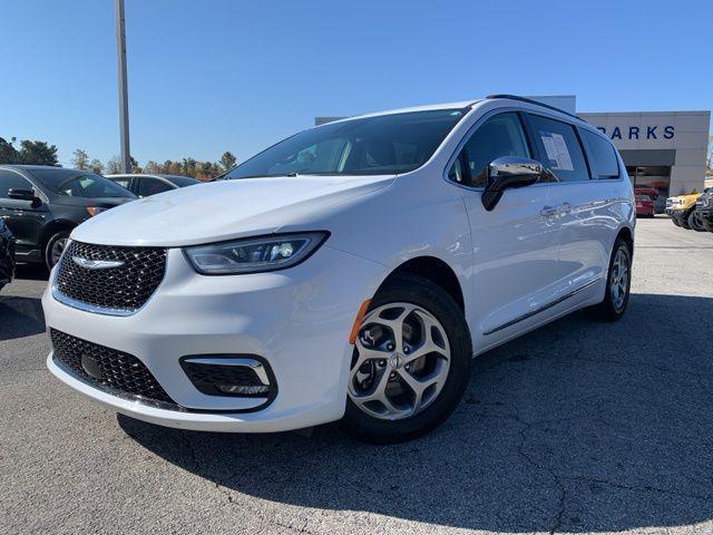 used 2023 Chrysler Pacifica car, priced at $32,899