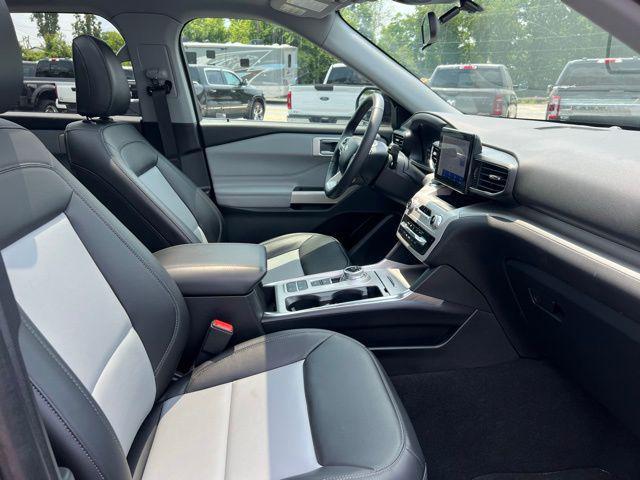 new 2024 Ford Explorer car, priced at $39,895