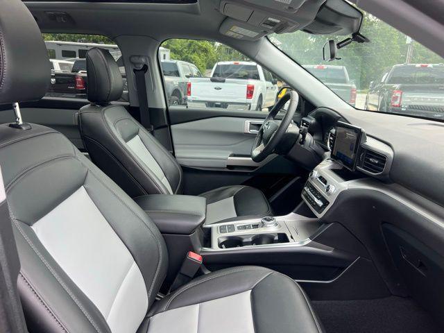 new 2024 Ford Explorer car, priced at $39,895