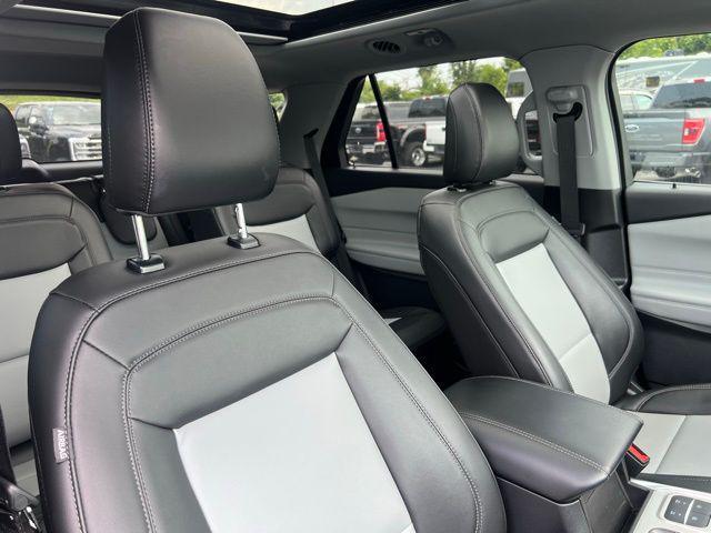 new 2024 Ford Explorer car, priced at $39,895