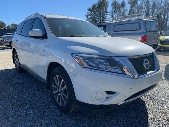 used 2015 Nissan Pathfinder car, priced at $11,500