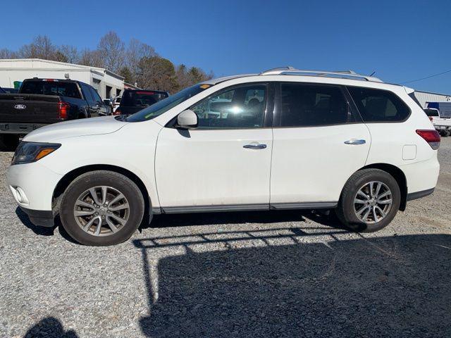 used 2015 Nissan Pathfinder car, priced at $11,500