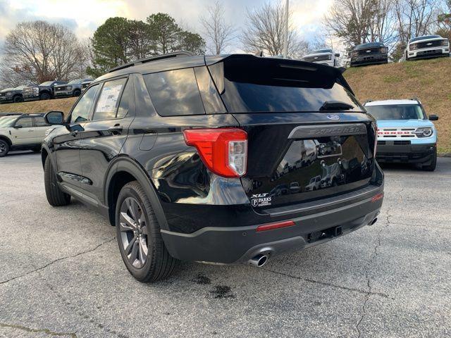 new 2024 Ford Explorer car, priced at $40,760