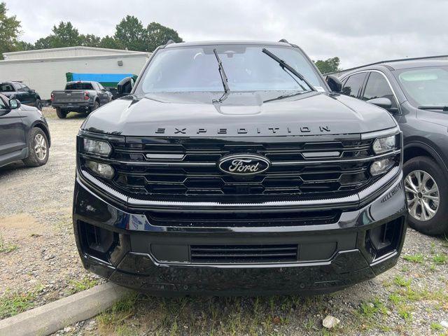 new 2025 Ford Expedition car, priced at $83,690
