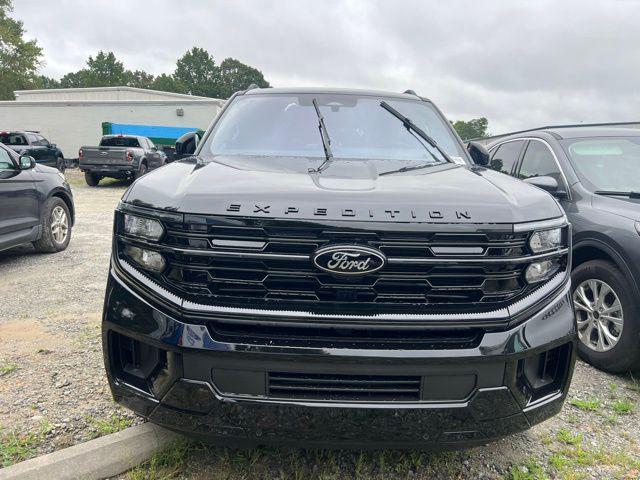 new 2025 Ford Expedition car, priced at $83,690