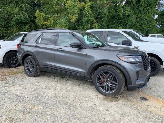 new 2025 Ford Explorer car, priced at $60,655