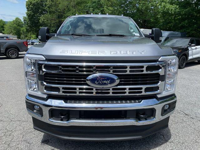 new 2024 Ford F-250 car, priced at $55,633