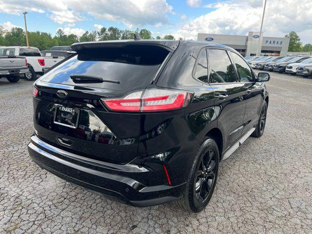 new 2024 Ford Edge car, priced at $30,896