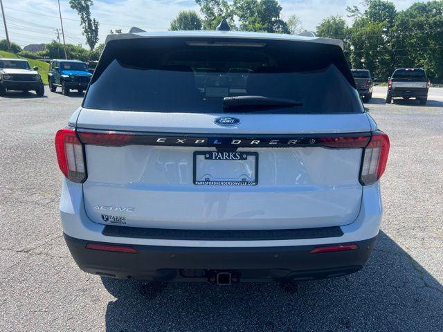 new 2025 Ford Explorer car, priced at $34,759