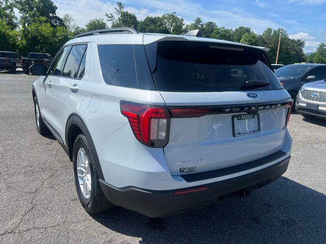 new 2025 Ford Explorer car, priced at $34,759