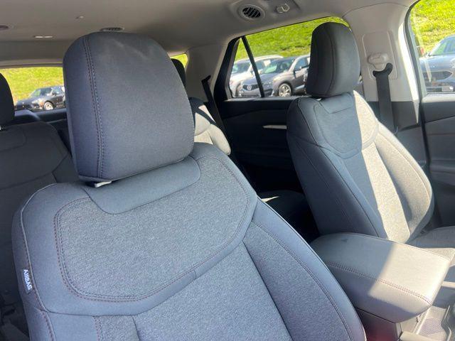 new 2025 Ford Explorer car, priced at $34,759