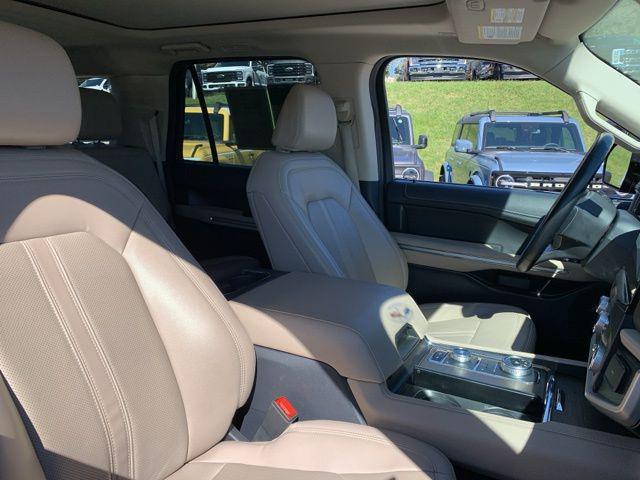 used 2023 Ford Expedition car, priced at $49,514