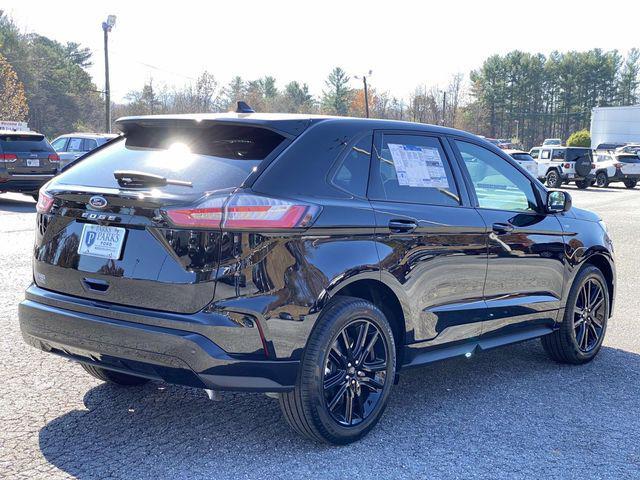 new 2024 Ford Edge car, priced at $37,186