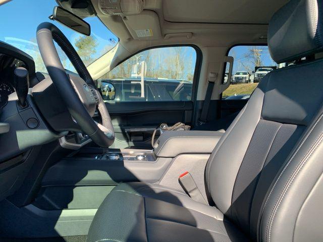 new 2024 Ford Expedition car, priced at $59,580