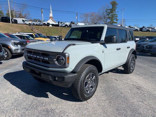 new 2024 Ford Bronco car, priced at $43,015