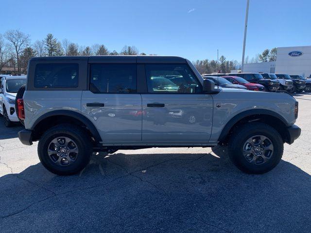 new 2024 Ford Bronco car, priced at $43,015