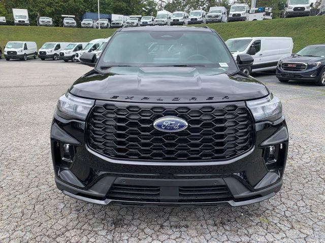 new 2025 Ford Explorer car, priced at $40,887