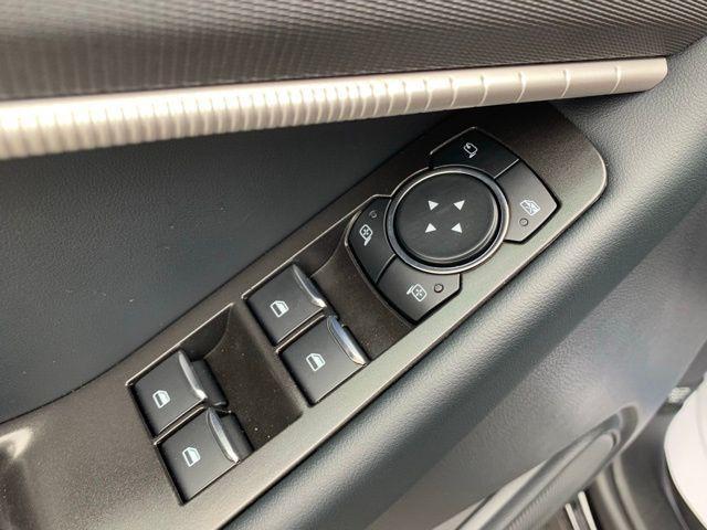 new 2025 Ford Explorer car, priced at $40,887