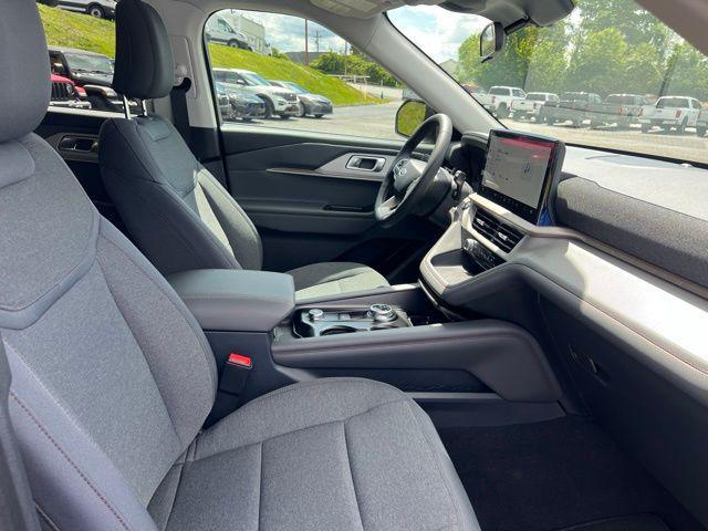 new 2025 Ford Explorer car, priced at $34,759