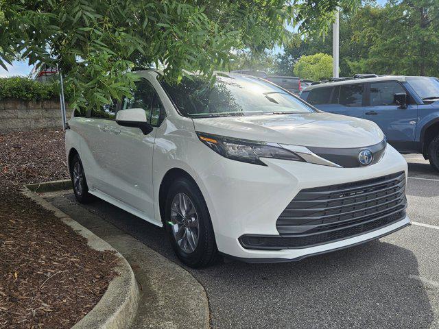used 2023 Toyota Sienna car, priced at $39,571