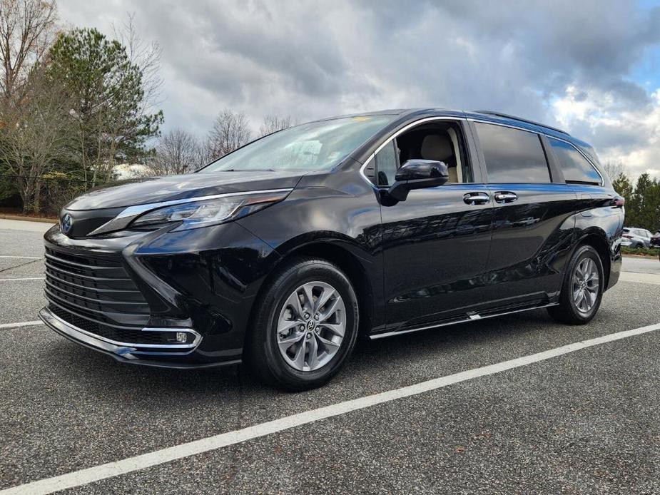 used 2022 Toyota Sienna car, priced at $44,710