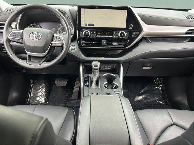 used 2023 Toyota Highlander car, priced at $35,458