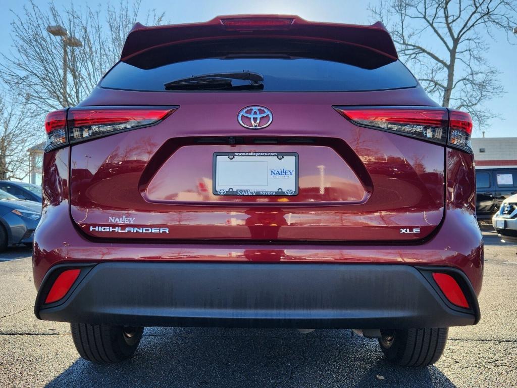 used 2022 Toyota Highlander car, priced at $35,382