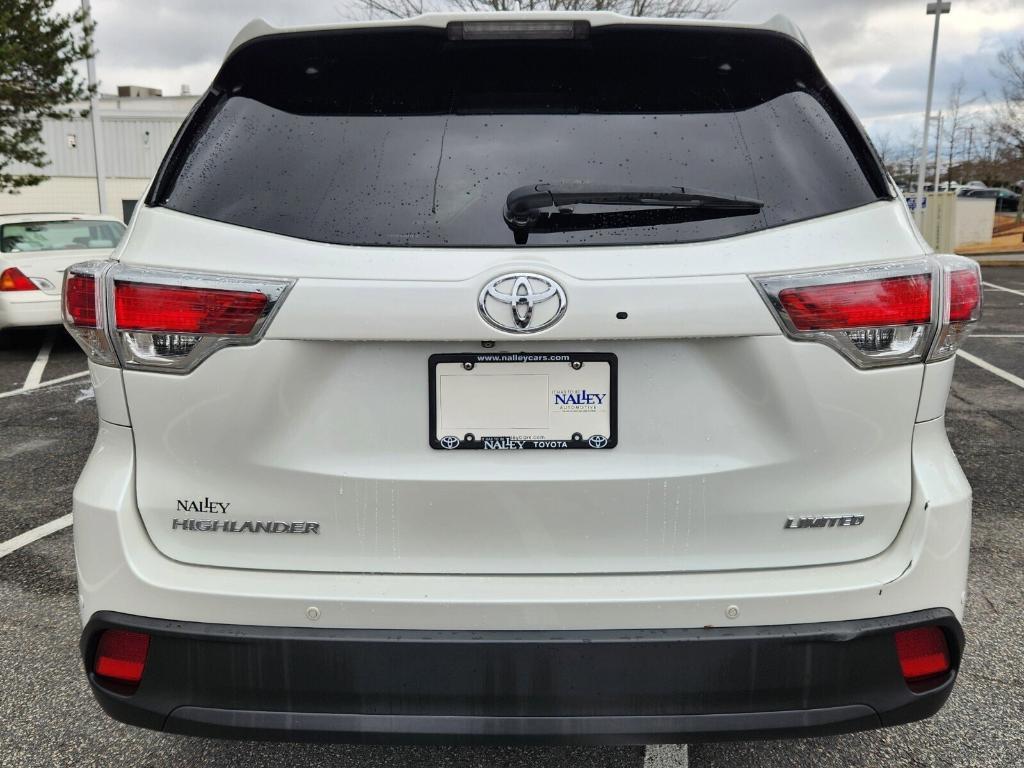 used 2016 Toyota Highlander car, priced at $19,915