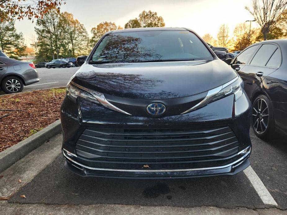 used 2023 Toyota Sienna car, priced at $48,119