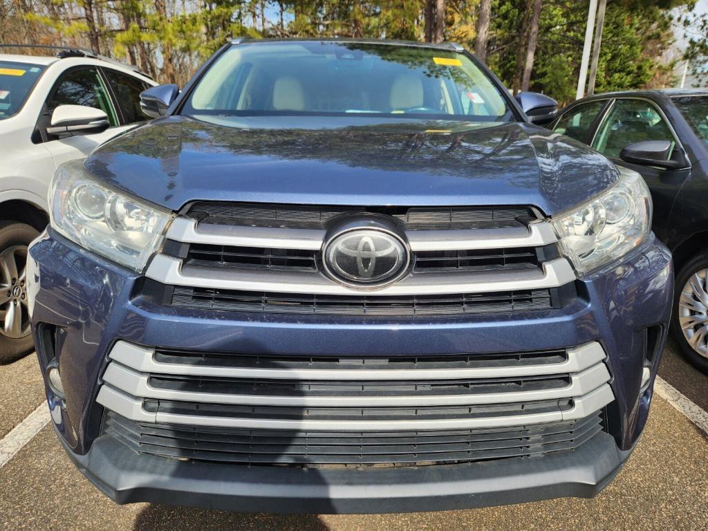 used 2017 Toyota Highlander car, priced at $21,235