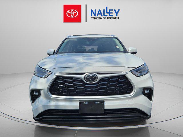 used 2023 Toyota Highlander car, priced at $40,020