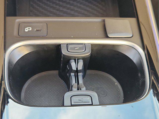 used 2021 Mercedes-Benz GLB 250 car, priced at $25,930