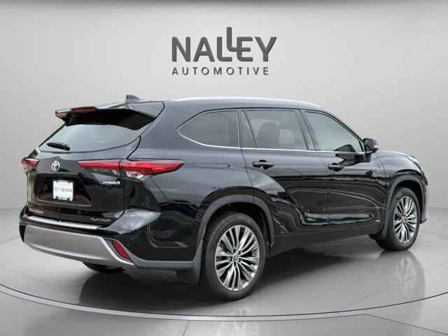 used 2022 Toyota Highlander Hybrid car, priced at $38,919