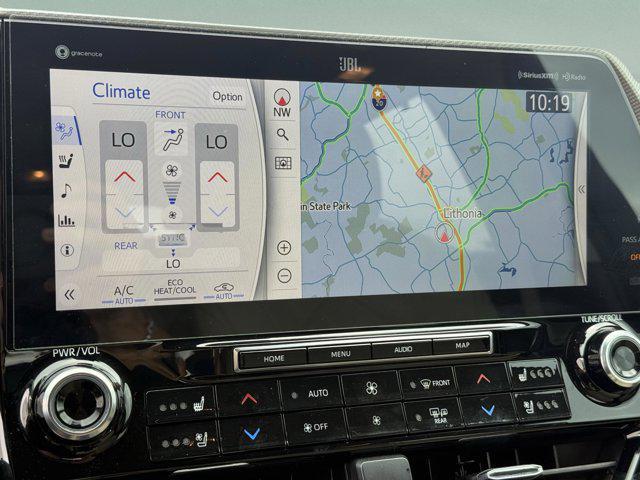 used 2022 Toyota Highlander Hybrid car, priced at $38,919