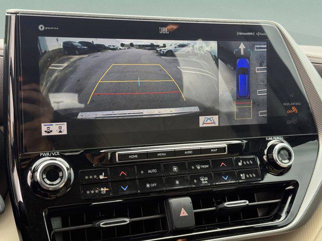 used 2022 Toyota Highlander Hybrid car, priced at $38,919