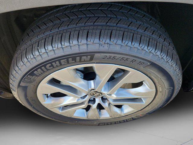 new 2025 Toyota RAV4 car, priced at $42,914