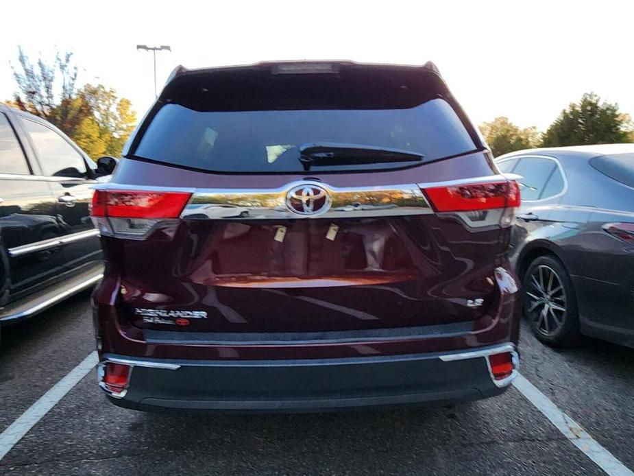 used 2017 Toyota Highlander car, priced at $25,712