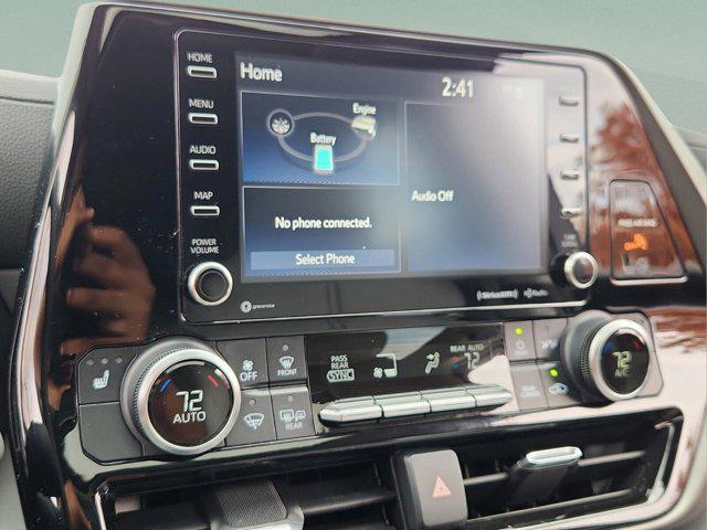 used 2021 Toyota Highlander Hybrid car, priced at $35,711