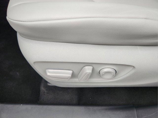 used 2021 Toyota Highlander Hybrid car, priced at $35,711