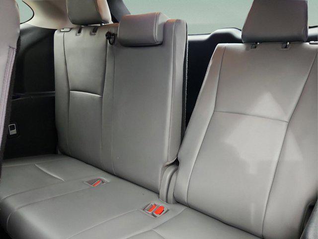 used 2021 Toyota Highlander Hybrid car, priced at $35,711