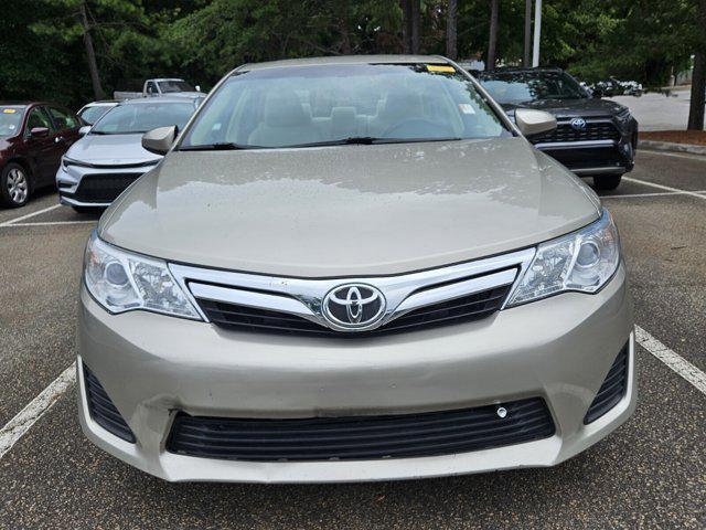 used 2014 Toyota Camry car, priced at $13,748