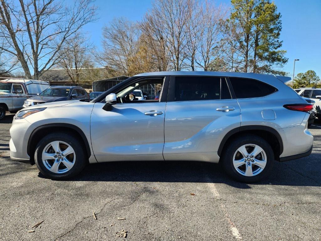 used 2023 Toyota Highlander car, priced at $32,836